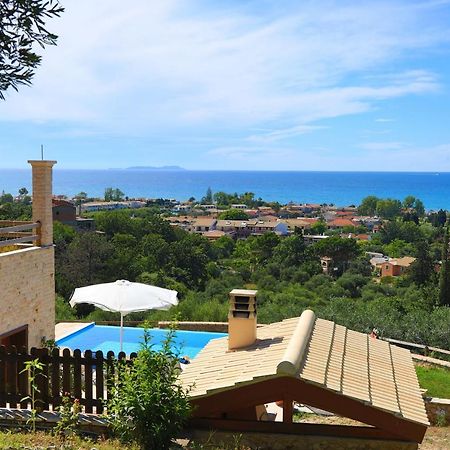 Villa Dersea أخارافي المظهر الخارجي الصورة
